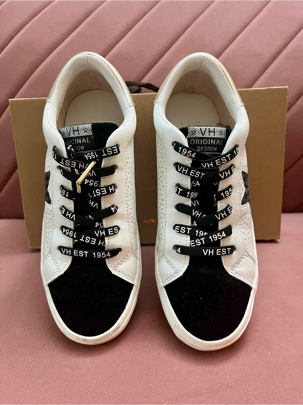 Vintage Havana Gadol Sneaker in white and black.